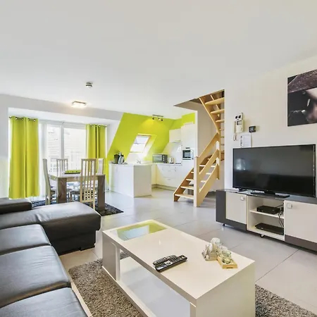 Piazza - 0402 + Parking 4 * Blankenberge
